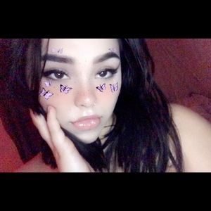 Meet your Posher, Chloe